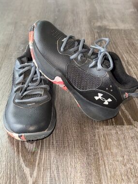 Under Armour Lockdown 6 Basketball Shoes